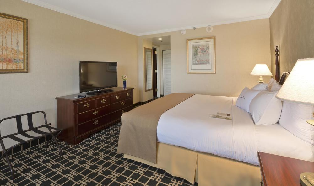 Doubletree By Hilton Fort Lee/George Washington Bridge Dış mekan fotoğraf