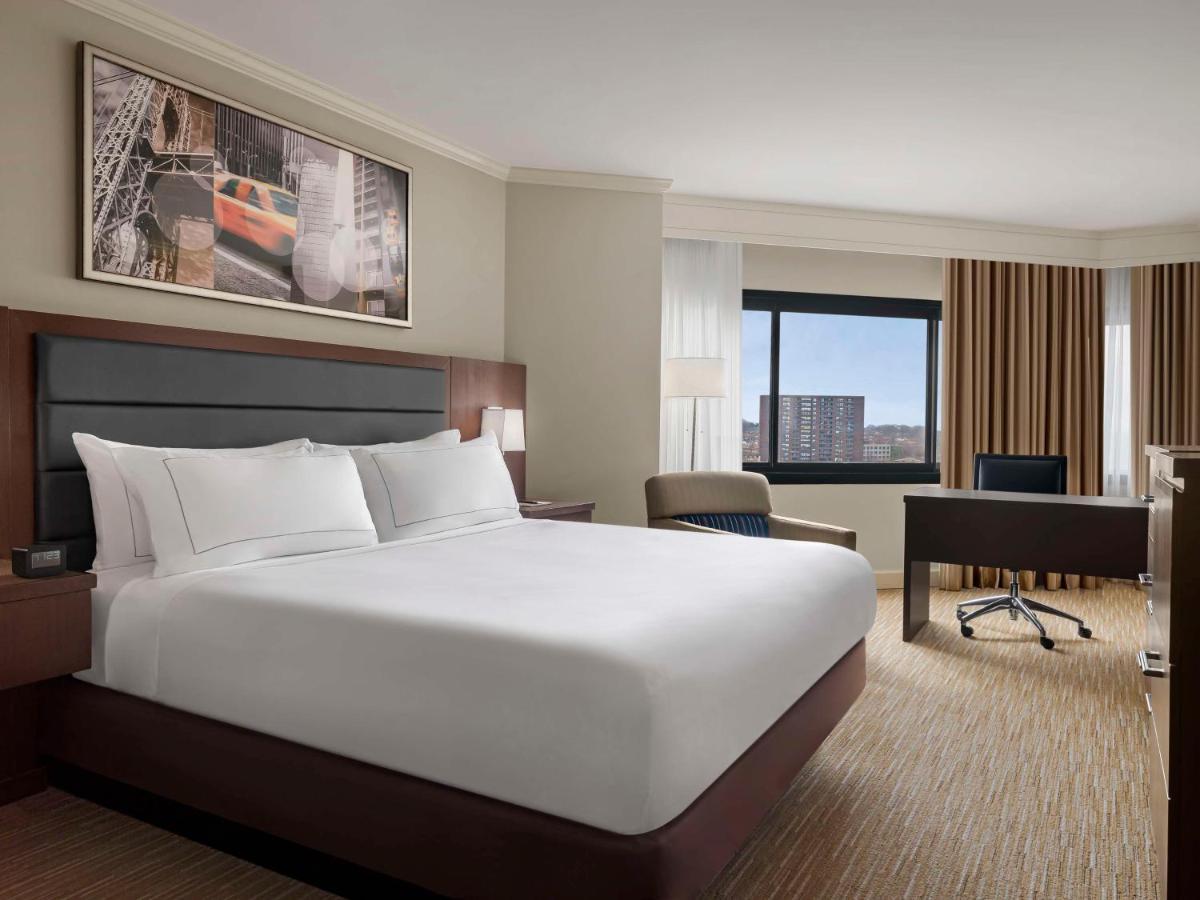 Doubletree By Hilton Fort Lee/George Washington Bridge Dış mekan fotoğraf