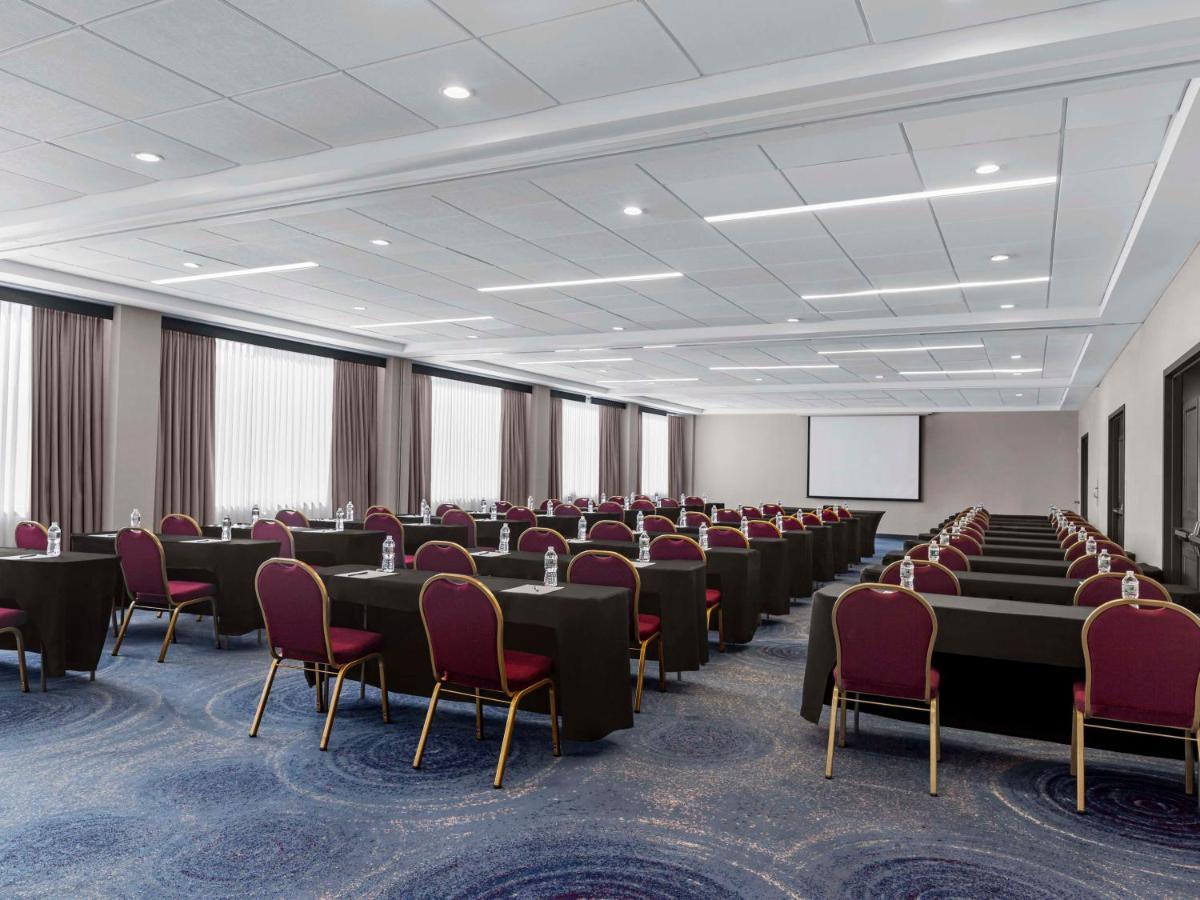 Doubletree By Hilton Fort Lee/George Washington Bridge Dış mekan fotoğraf