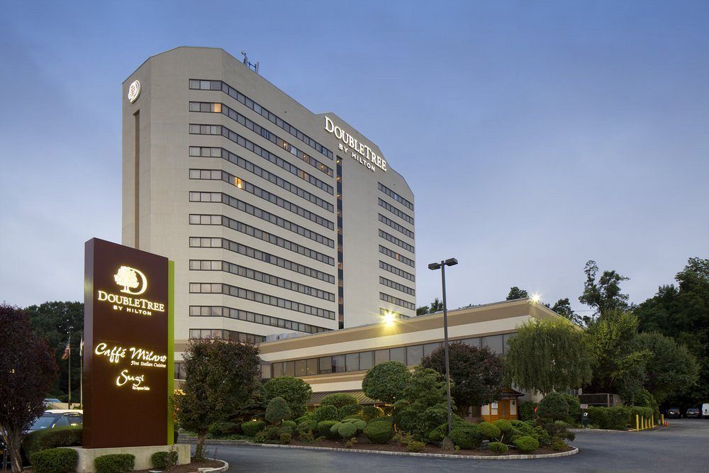 Doubletree By Hilton Fort Lee/George Washington Bridge Dış mekan fotoğraf
